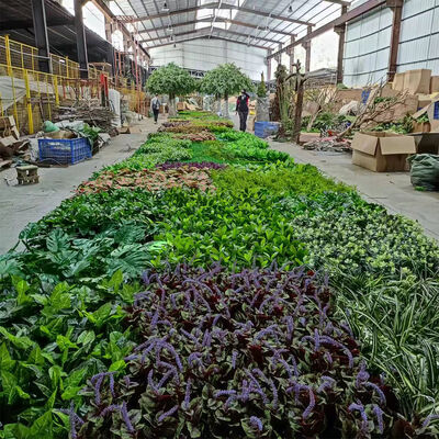 Custom Artificial Green Wall Panels - Vertical Garden for Restaurant, Hotel & Mall (B1 Fire Retardant, Anti-UV)